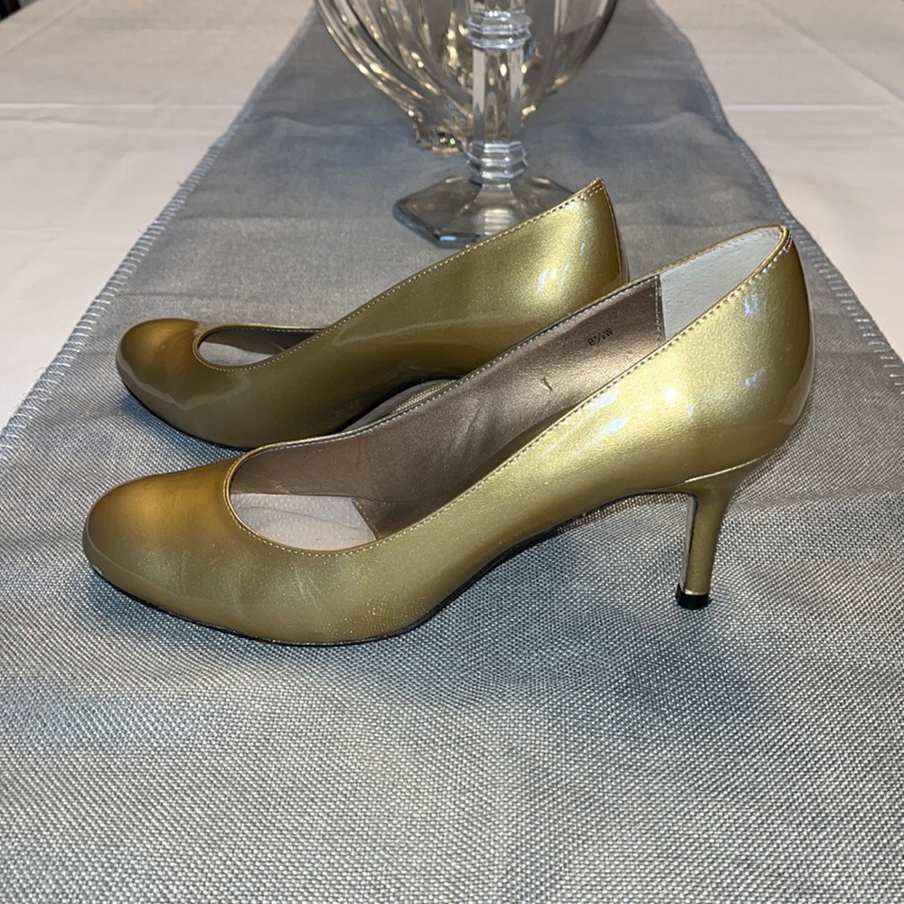 Van Eli patten pumps sz 9